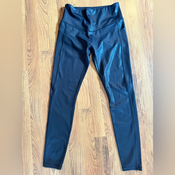 Curves and Combat Boots Leggings with Pockets (not lululemon) - Picture 2 of 2